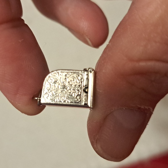 Vintage Crea Sterling Silver One Arm Bandit 3D Moveable Charm. Marked on bottom - Picture 6 of 7